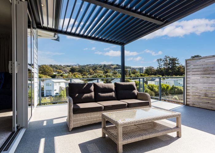  at 27 Flotilla Place, Whitby, Porirua