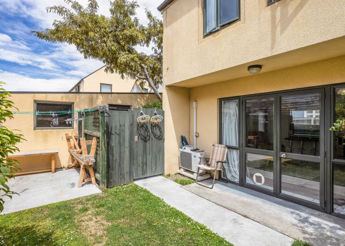  at 2/36 Mathesons Road, Phillipstown, Christchurch City, Canterbury