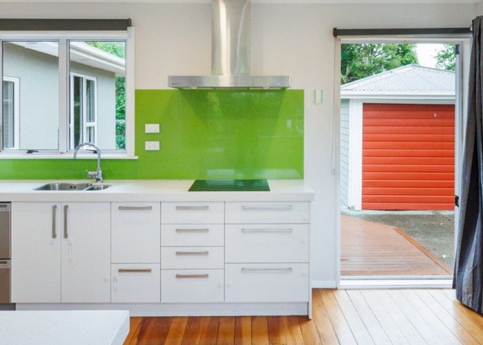  at 4 Eton Place, Terrace End, Palmerston North, Manawatu / Whanganui