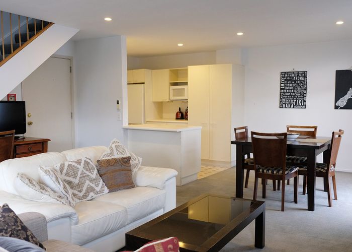  at 4/69 Carlton Mill Road, Merivale, Christchurch City, Canterbury