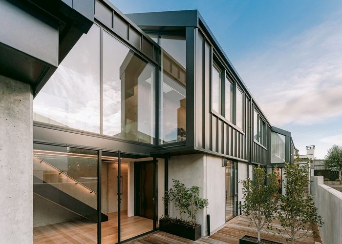  at 124A Marine Parade, Mount Maunganui, Tauranga, Bay Of Plenty