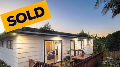  at 4/1 Pine Street, New Lynn, Auckland