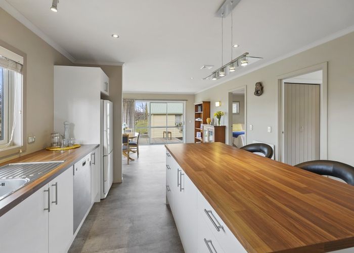  at 18 Ferris Road, Springvale