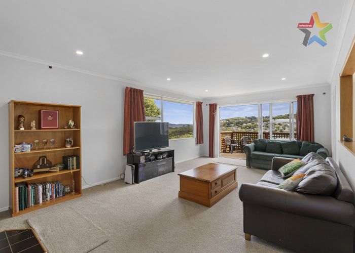 at 6 Peach Tree Grove, Maungaraki, Lower Hutt