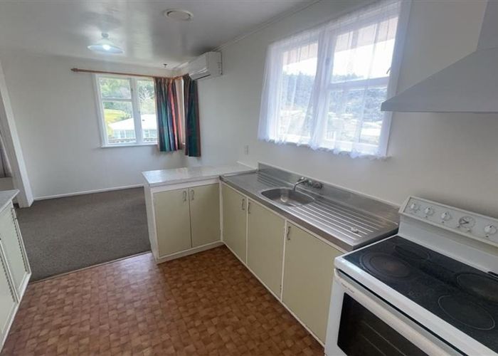  at 14 Thomson Grove, Stokes Valley, Lower Hutt, Wellington