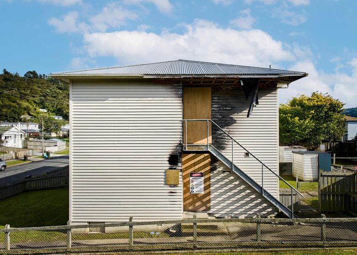  at 2-8 Hanson Grove, Stokes Valley, Lower Hutt, Wellington