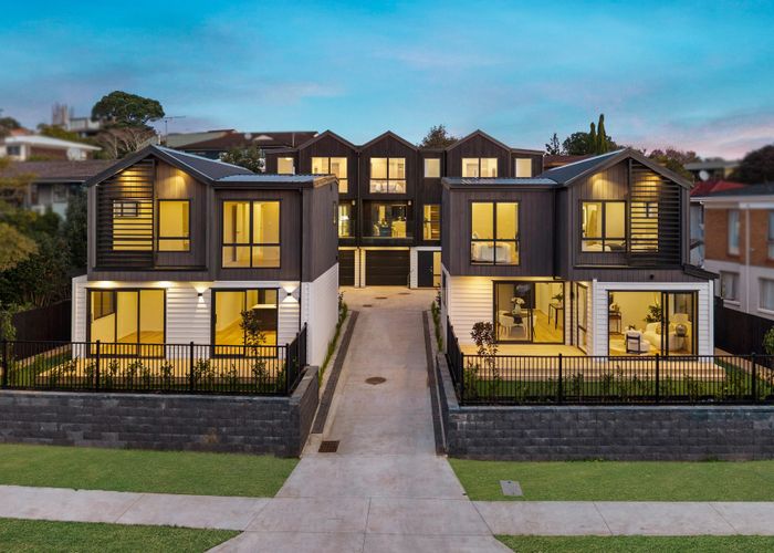  at 10D Prince Regent Drive, Half Moon Bay, Manukau City, Auckland
