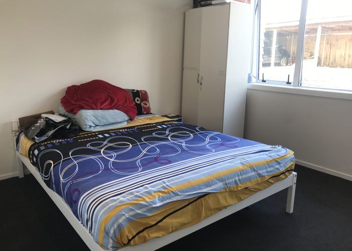  at 2/200 Pilkington Rd, Point England, Auckland City, Auckland