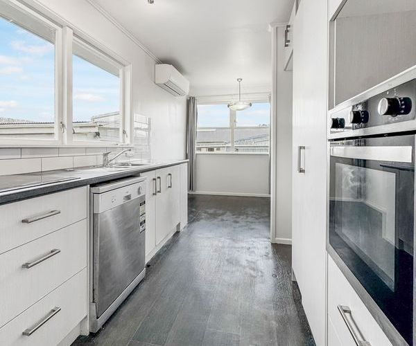  at 9 Winsford Street, Manurewa, Manukau City, Auckland