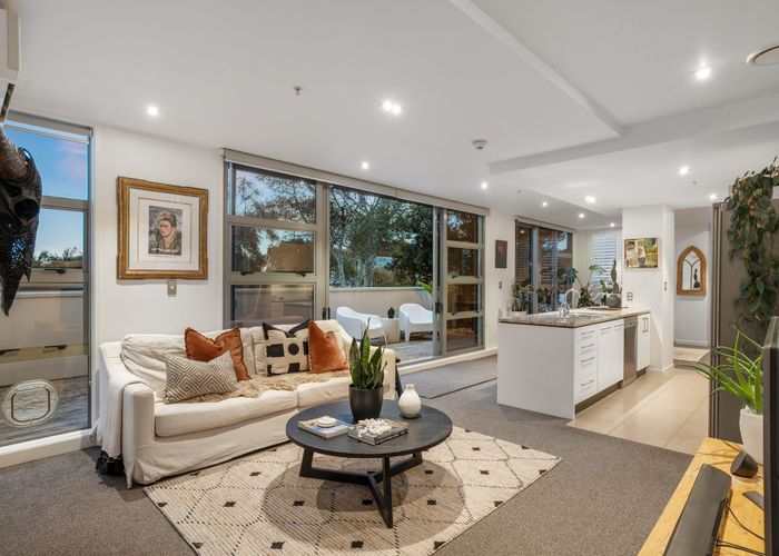  at 111/16 Huron Street, Takapuna, North Shore City, Auckland