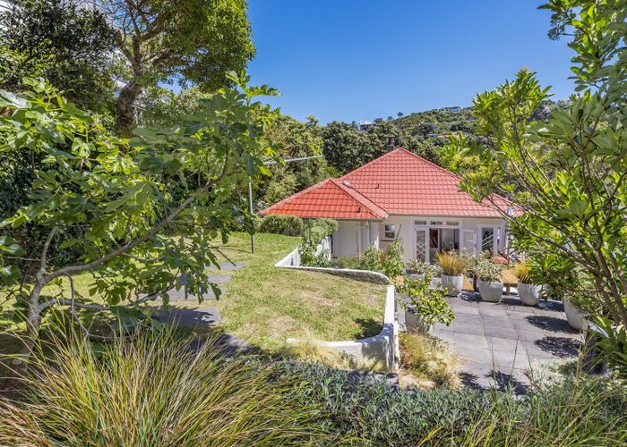  at 9 Kellsmere Crescent, Island Bay, Wellington, Wellington