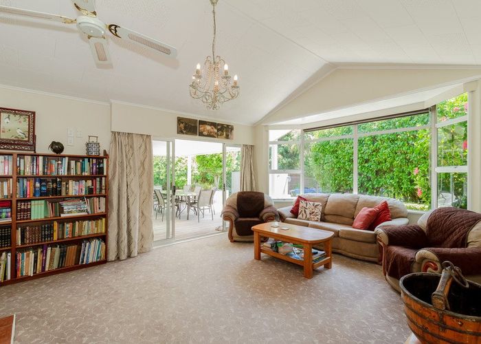  at 92 Avondale Road, Taradale, Napier, Hawke's Bay