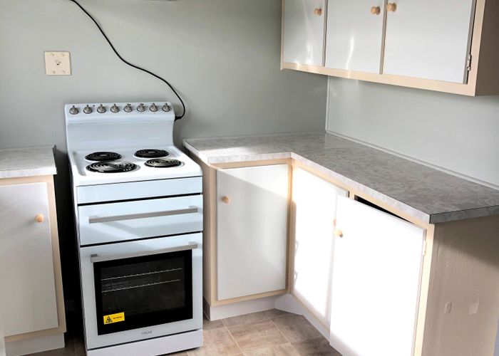  at 1/27 Corunna Road, Milford, Auckland