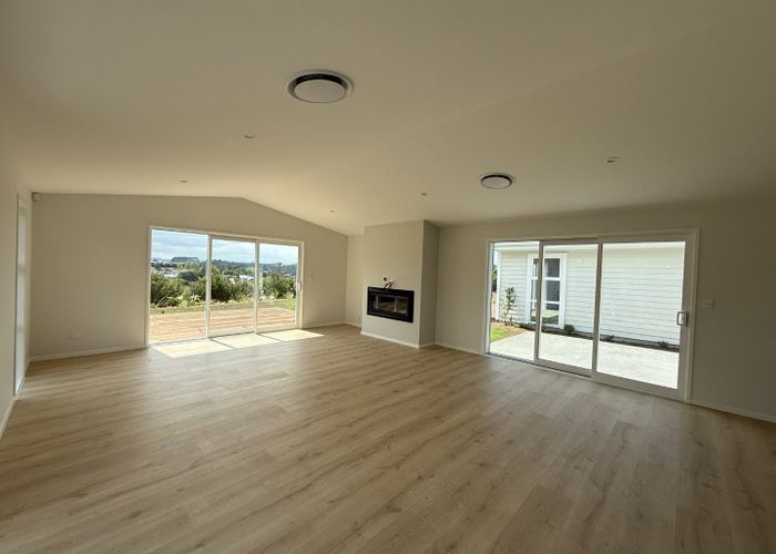  at 5 Johnson Place, Stillwater, Silverdale