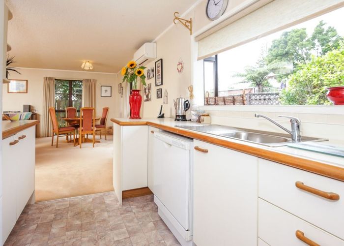  at 19b Kay Drive, Blockhouse Bay, Auckland City, Auckland