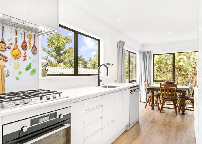  at 22 Deverell Place, Northcross, North Shore City, Auckland