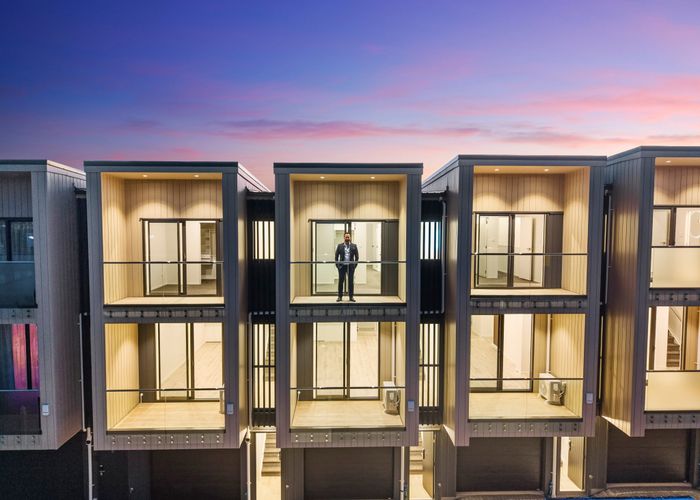  at 4 Toru Street, Te Atatu Peninsula, Waitakere City, Auckland