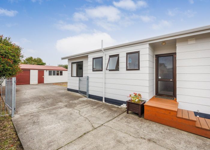  at 5 Cargill Grove, Kelvin Grove, Palmerston North