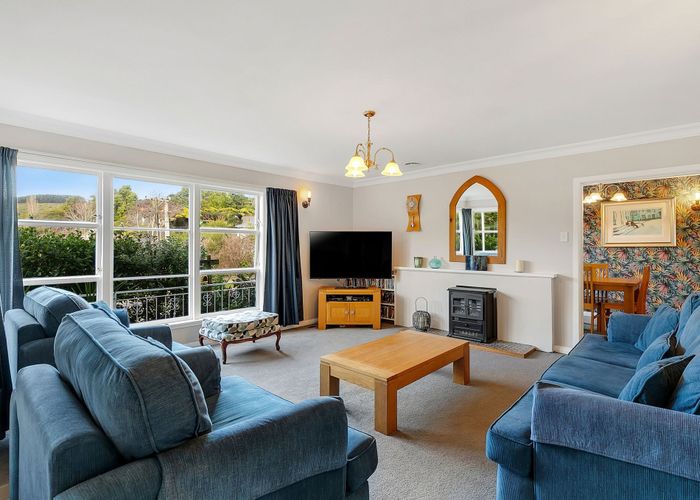  at 46 Kiwi Crescent, Tawa, Wellington