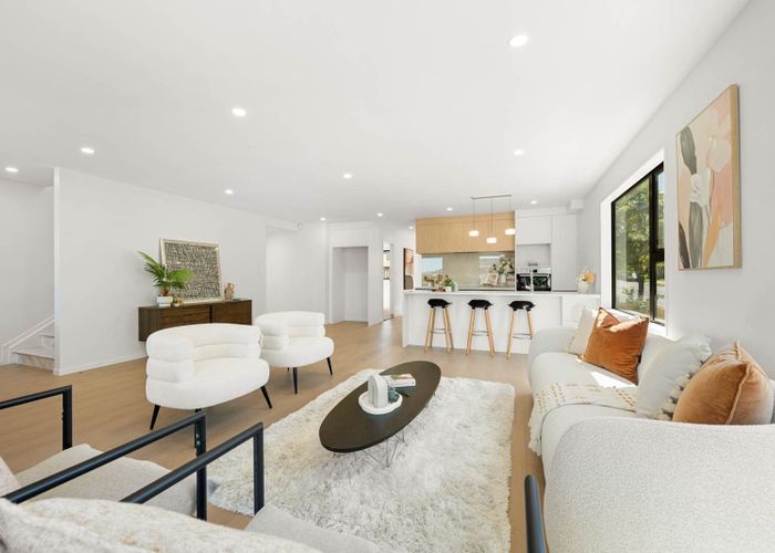  at Lot 1, 9 Murvale Drive, Bucklands Beach, Manukau City, Auckland