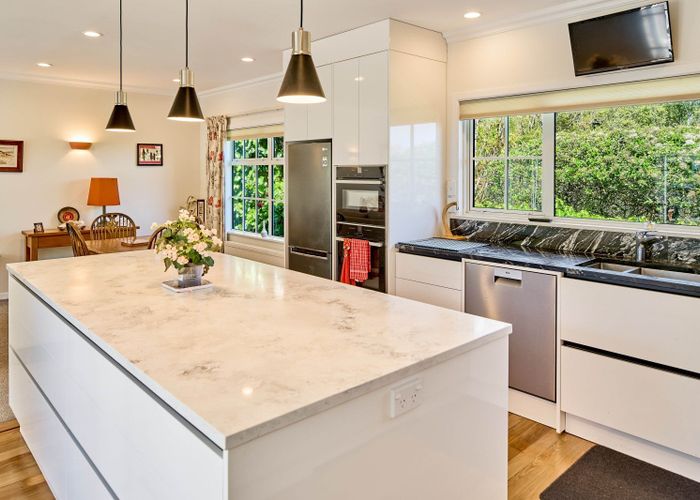  at 100 Cheviot Road, Lowry Bay, Eastbourne, Lower Hutt, Wellington