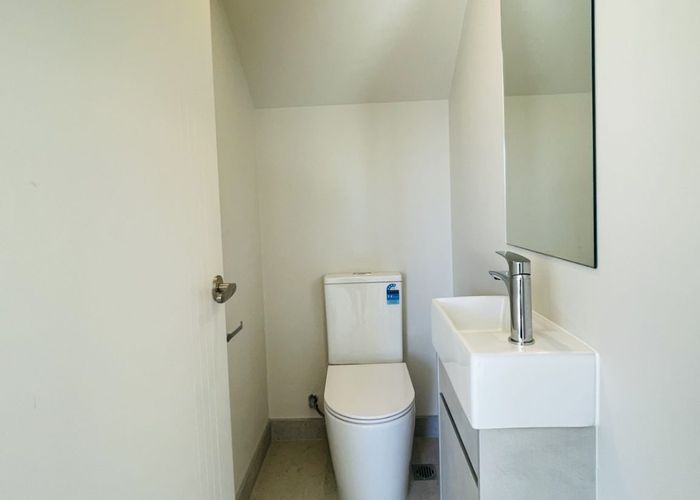  at 1/35 McAnnalley street, Alfriston, Manukau City, Auckland