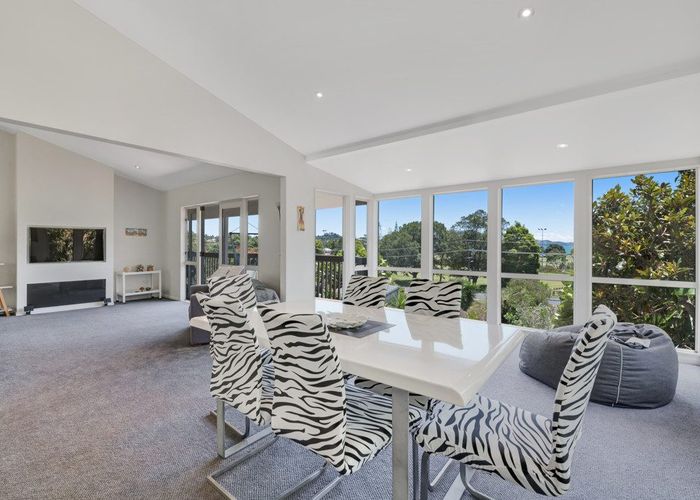  at 10 Glanville Close, Stanmore Bay, Rodney, Auckland