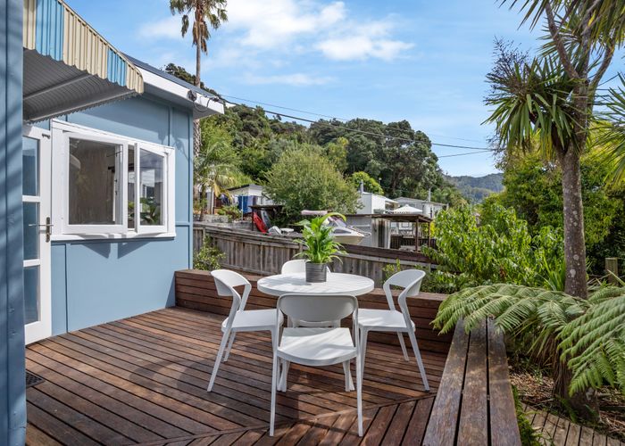  at 33 Foster Avenue, Huia, Auckland