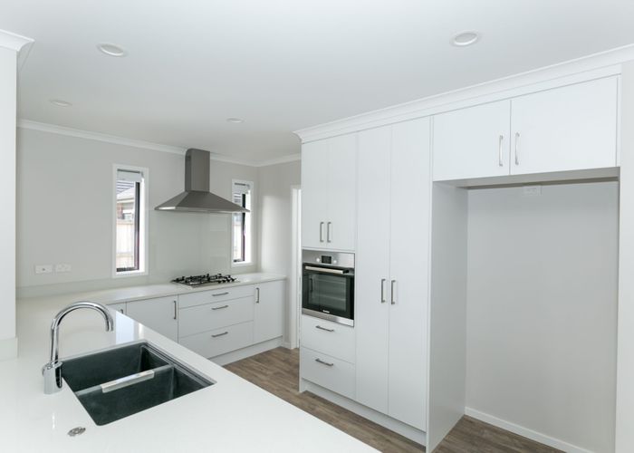  at 20 Sylvester Crescent, Flagstaff, Hamilton
