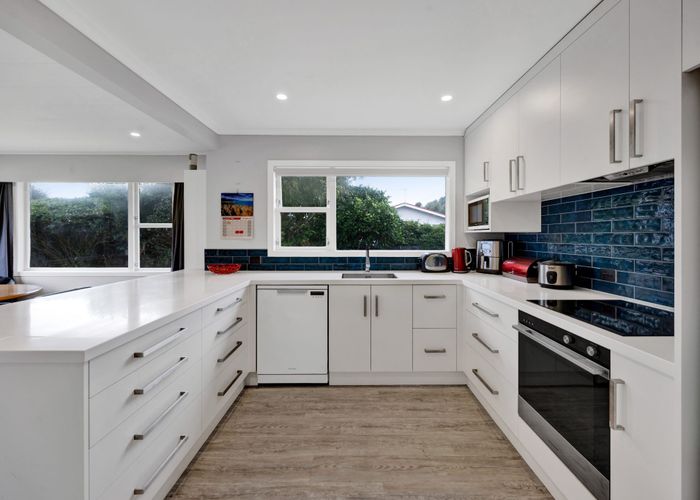  at 41 Camberwell Road, Hawera