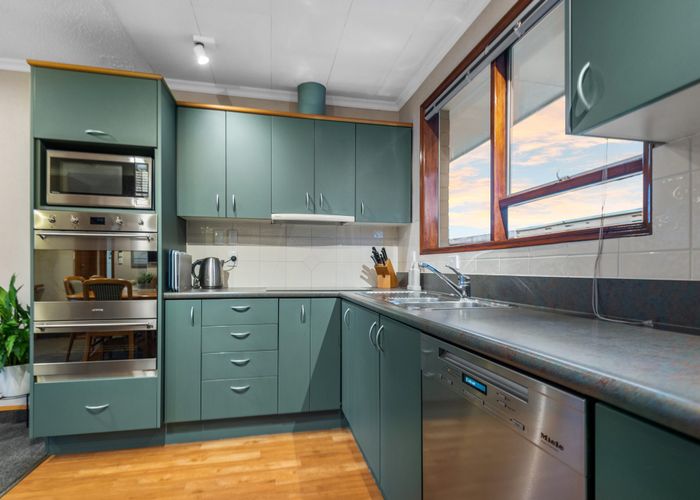  at 123 Queenspark Drive, Parklands, Christchurch