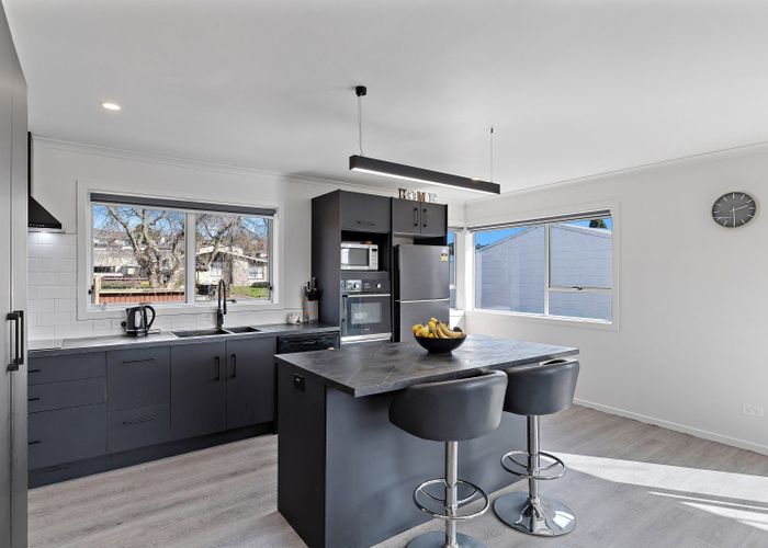  at 11A Knightsbridge Place, Dinsdale, Hamilton, Waikato