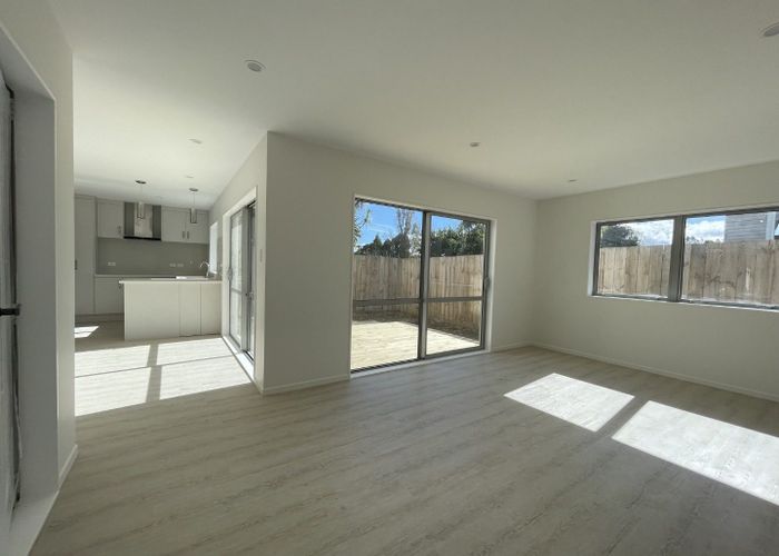  at 42D Tirimoana Ave, Te Atatu South, Waitakere City, Auckland