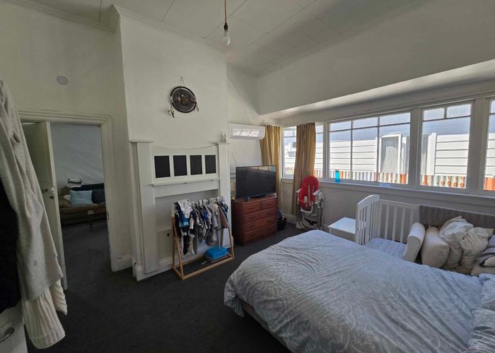  at 8B Central Terrace, Alicetown, Lower Hutt, Wellington