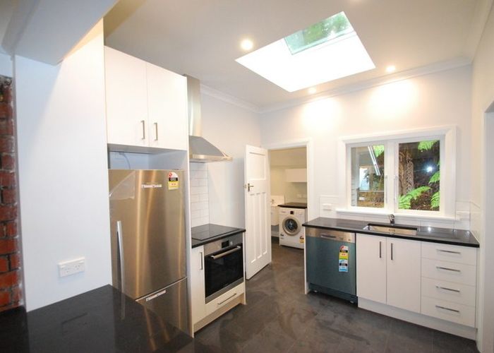  at 21 Kotari Rd, Eastbourne, Lower Hutt, Wellington