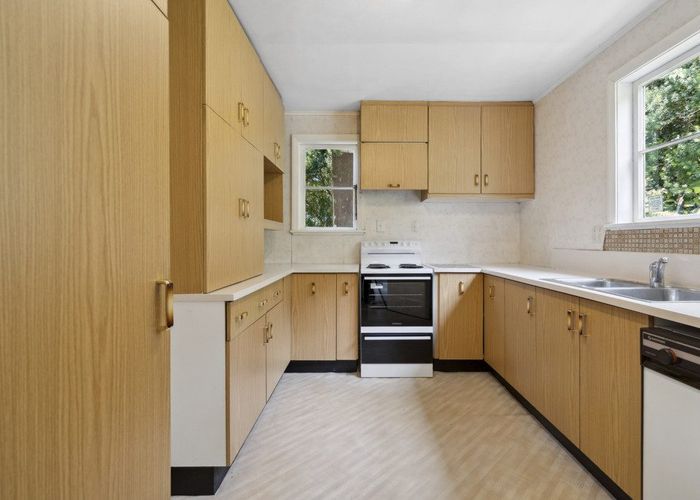  at 50 Sunshine Avenue, Karori, Wellington