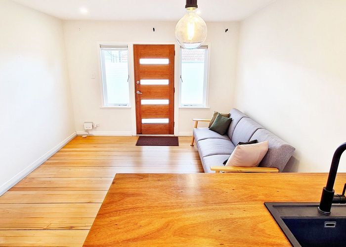  at 2/692 New North Road, Mount Albert, Auckland City, Auckland