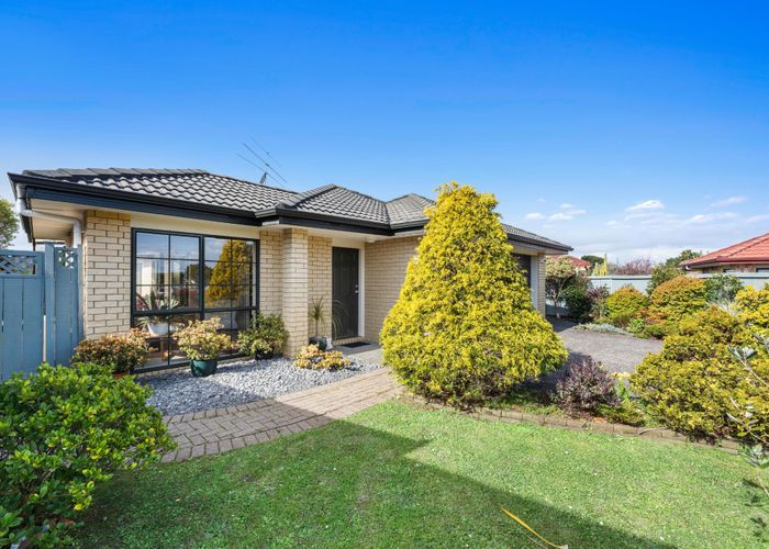  at 26 Stellata Court, Randwick Park, Auckland