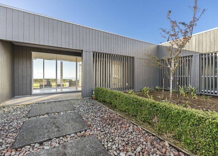  at 1089 Plymouth Road, Omata, New Plymouth, Taranaki