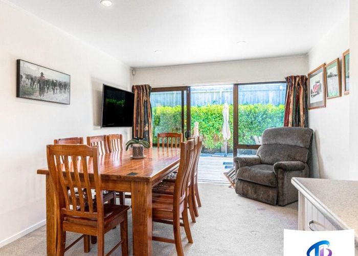  at 563 Great South Road, Rosehill, Papakura