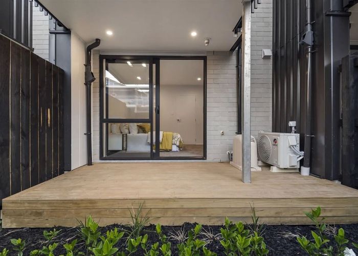  at 5/32A Westgate Drive, Westgate, Waitakere City, Auckland