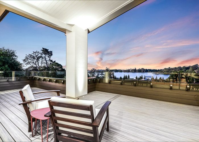  at 145 Lake Crescent, Hamilton Lake, Hamilton