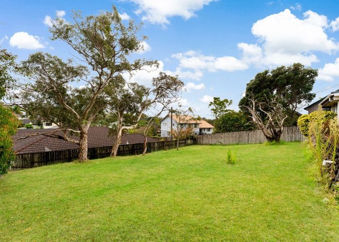  at 92 Colwill Road, Massey, Waitakere City, Auckland