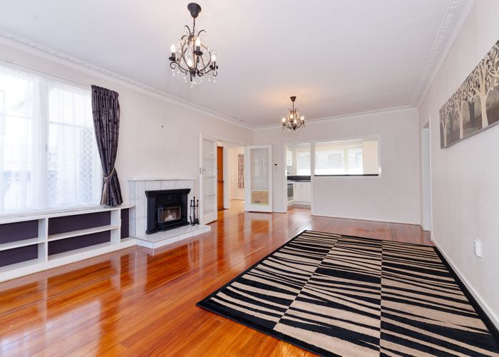  at 2/219 Don Buck Road, Massey, Waitakere City, Auckland