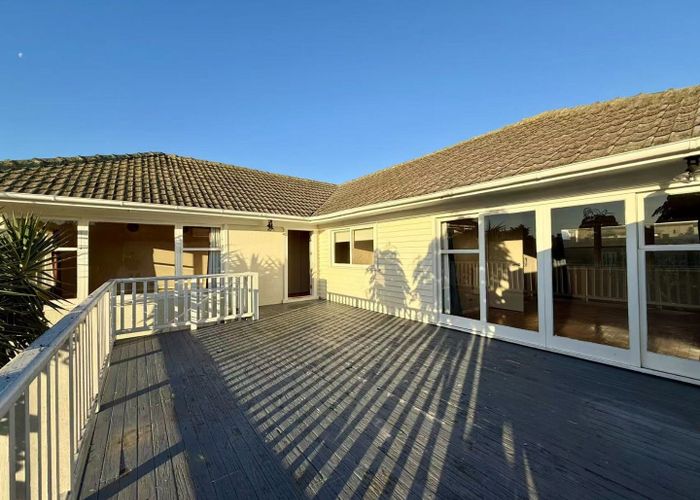  at 4 Tomo Street, New Lynn, Waitakere City, Auckland