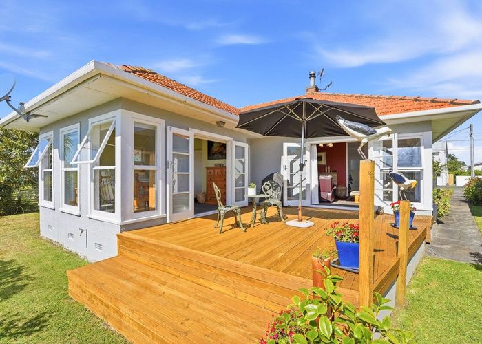  at 19 Stark Street, Durie Hill, Whanganui, Manawatu / Whanganui