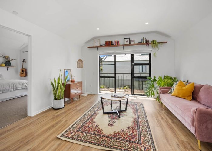  at 20/5 Carolina Place, Albany, Auckland