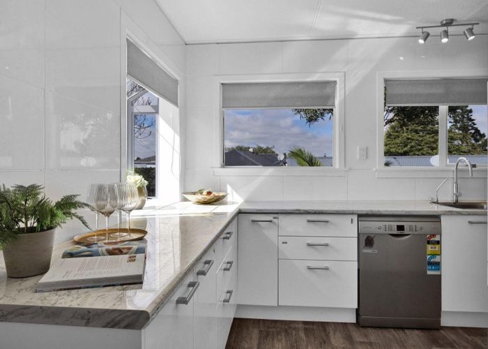  at 20 Stuart Place, Blagdon, New Plymouth
