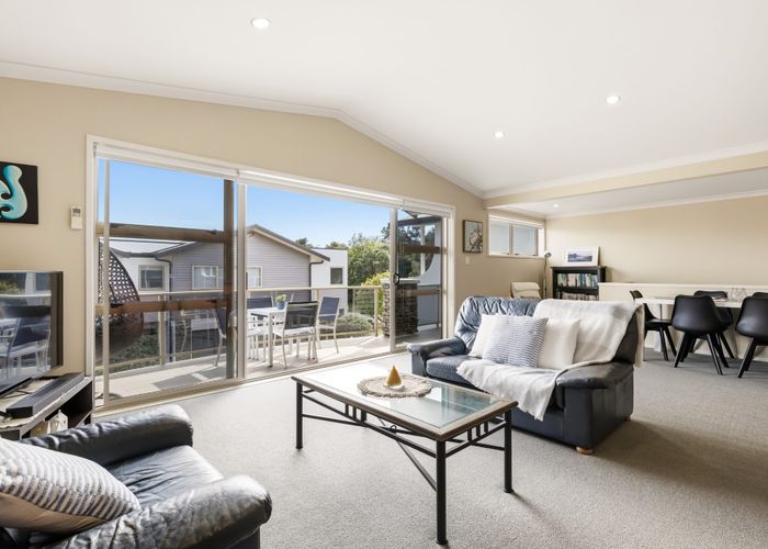  at 2/17 Tremaine Avenue, Two Mile Bay, Taupo, Waikato