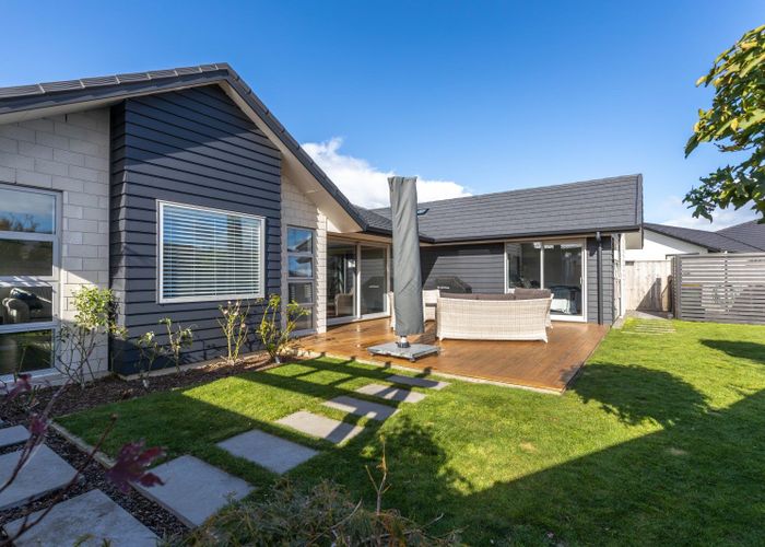  at 7 Tupare Place, Highlands Park, New Plymouth